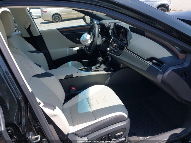 Lexus ES 300H 2025 58ADA1C12SU075923 Image 5