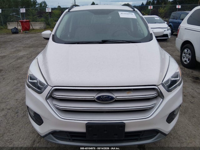 1FMCU9GD4HUA33193 Ford ESCAPE SE
