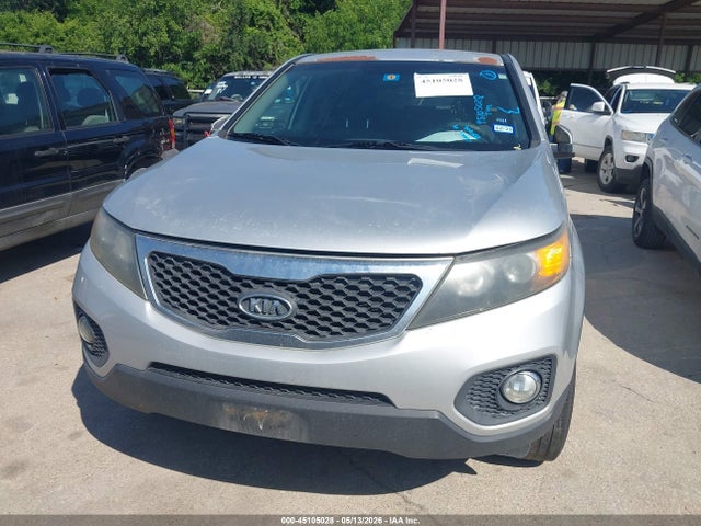 45105028 :رقم المزاد ، 5XYKT4A11DG404441 vin ، 2013 Kia Sorento Lx مزاد بيع