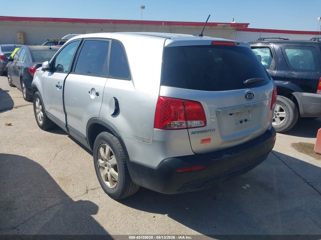 45105028 :رقم المزاد ، 5XYKT4A11DG404441 vin ، 2013 Kia Sorento Lx مزاد بيع