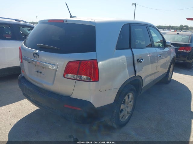 45105028 :رقم المزاد ، 5XYKT4A11DG404441 vin ، 2013 Kia Sorento Lx مزاد بيع