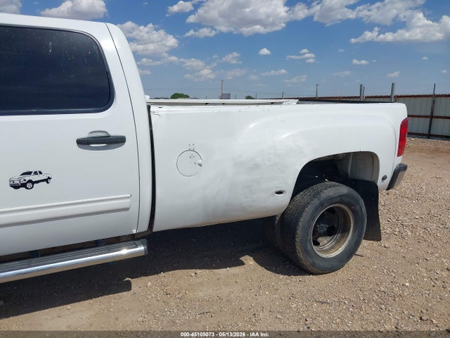 45105073 :رقم المزاد ، 1GC4K0C85BF180217 vin ، 2011 Chevrolet Silverado 3500hd Lt مزاد بيع