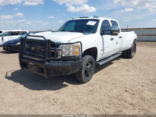 45105073 :رقم المزاد ، 1GC4K0C85BF180217 vin ، 2011 Chevrolet Silverado 3500hd Lt مزاد بيع