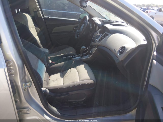 1G1PA5SH0E7338047 Chevrolet Cruze Ls Auto