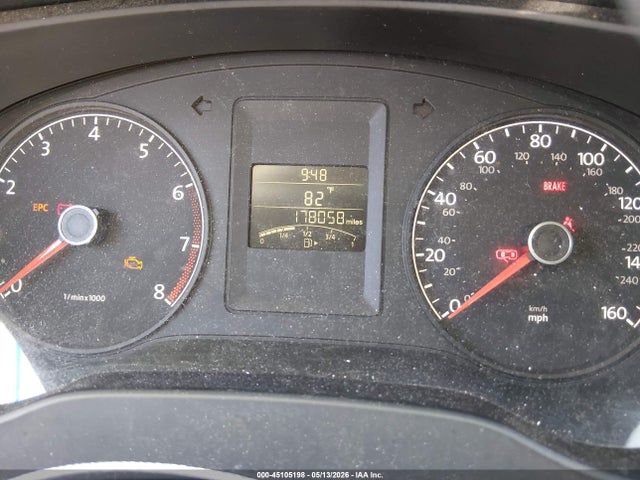 2011 Volkswagen Jetta 2.0l S მანქანა იყიდება აუქციონზე, vin: 3VW1K7AJ8BM343540, აუქციონის ნომერი: 45105198