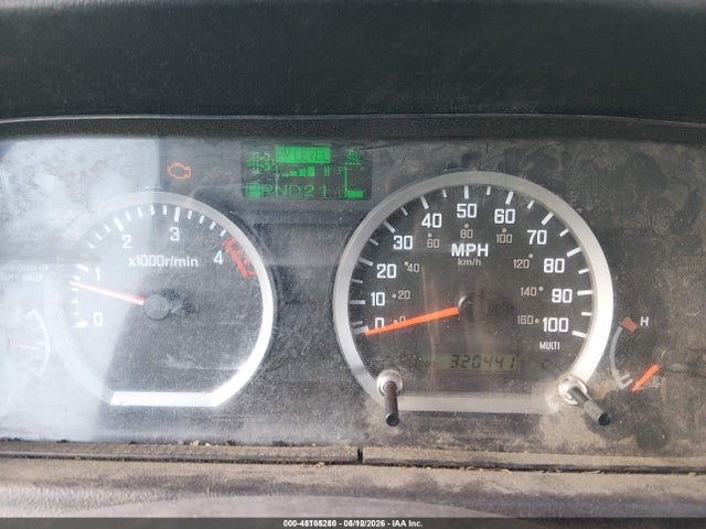 45105280 :رقم المزاد ، JALB4T17XD7W00353 vin ، 2013 Isuzu Commercial Van مزاد بيع
