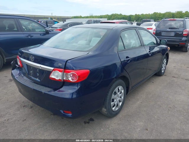 45105301 :رقم المزاد ، 2T1BU4EE0BC701347 vin ، 2011 Toyota Corolla Le مزاد بيع