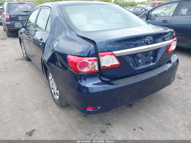 45105301 :رقم المزاد ، 2T1BU4EE0BC701347 vin ، 2011 Toyota Corolla Le مزاد بيع