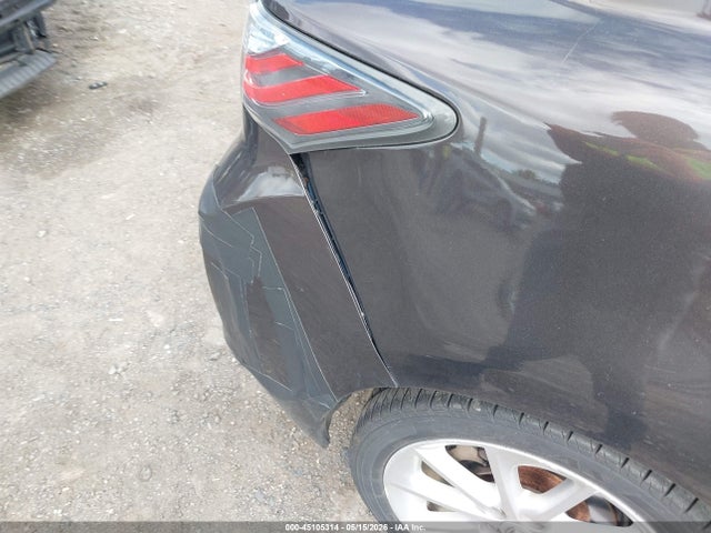 45105314 :رقم المزاد ، JTHKD5BH3B2038874 vin ، 2011 Lexus Ct 200h Premium مزاد بيع