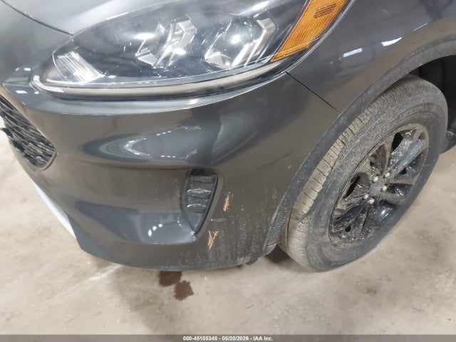 45105348 :رقم المزاد ، 1FMCU9BZ3LUC32490 vin ، 2020 Ford Escape Se Sport Hybrid مزاد بيع