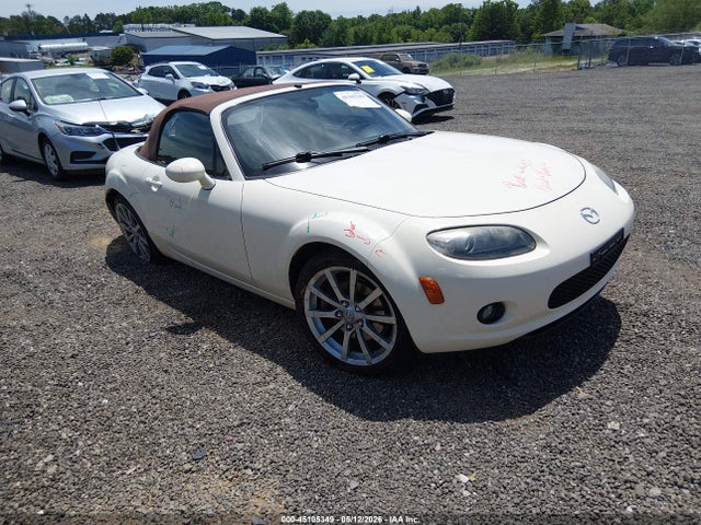 45105349 :رقم المزاد ، JM1NC25F860121373 vin ، 2006 Mazda Mx-5 Grand Touring مزاد بيع