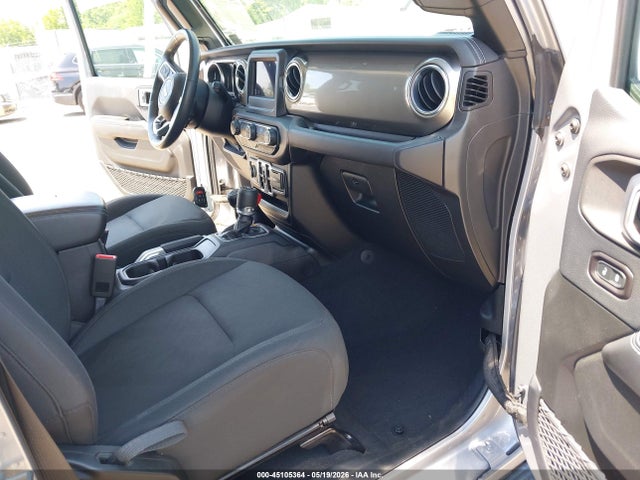 2018 Jeep Wrangler Unlimited Sahara 4x4 მანქანა იყიდება აუქციონზე, vin: 1C4HJXEG5JW154720, აუქციონის ნომერი: 45105364