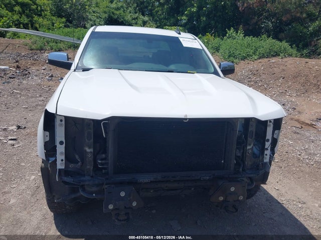 45105418 :رقم المزاد ، 1GCVKRECXJZ106122 vin ، 2018 Chevrolet Silverado 1500 1lt مزاد بيع