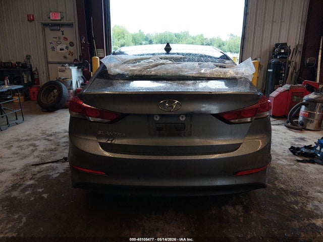 45105477 :رقم المزاد ، 5NPD84LF2JH392629 vin ، 2018 Hyundai Elantra Value Edition مزاد بيع