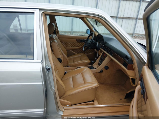45105481 :رقم المزاد ، WDBCA24D1MA568999 vin ، 1991 Mercedes-benz 300 Se مزاد بيع