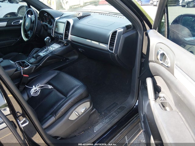 45105569 :رقم المزاد ، WP1AB2A27CLA48395 vin ، 2012 Porsche Cayenne S مزاد بيع