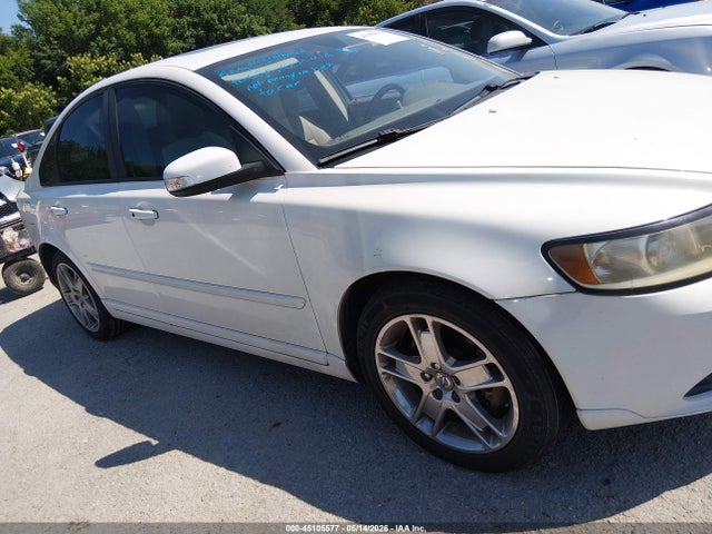 Продажа на аукционе авто 2010 Volvo S40 2.4i, vin: YV1382MS2A2513747, номер лота: 45105577