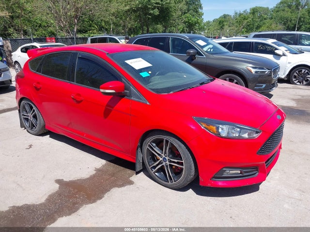 45105603 :رقم المزاد ، 1FADP3L93HL266945 vin ، 2017 Ford Focus St مزاد بيع
