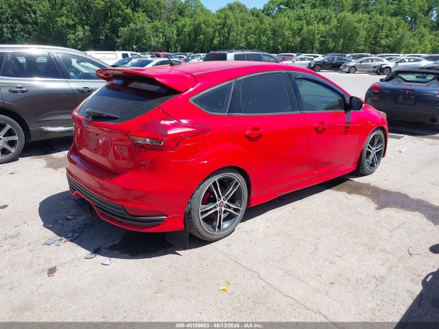 45105603 :رقم المزاد ، 1FADP3L93HL266945 vin ، 2017 Ford Focus St مزاد بيع