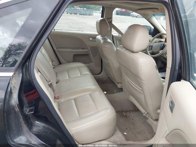 45105634 :رقم المزاد ، 1FAHP25105G132997 vin ، 2005 Ford Five Hundred Limited مزاد بيع