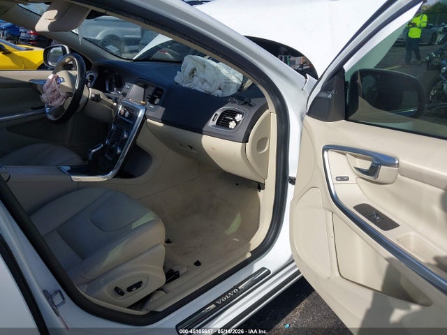 Продаж на аукціоні авто 2016 Volvo S60 T5 Drive-e Premier, vin: YV126MFK9G2391892, номер лоту: 45105647