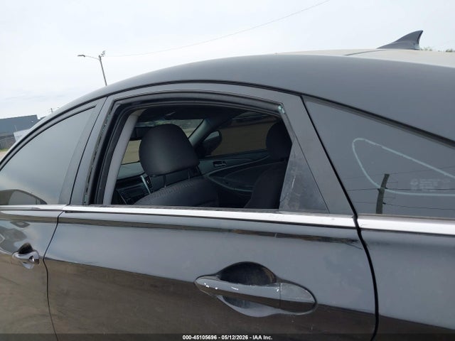 2013 Hyundai Sonata Gls მანქანა იყიდება აუქციონზე, vin: 5NPEB4AC3DH686981, აუქციონის ნომერი: 45105696
