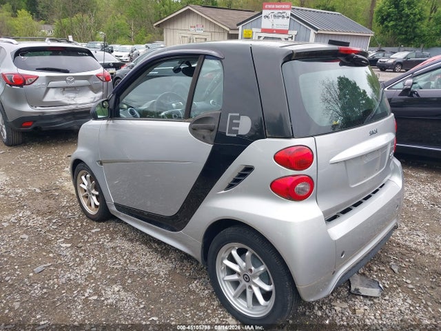 Aukcja sprzedaży 2015 Smart Fortwo Electric Drive Passion, vin: WMEEJ9AA5FK830969, numer aukcji: 45105798