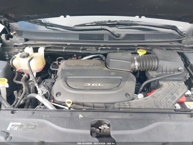 45105809 :رقم المزاد ، 2C4RC1FG3JR356717 vin ، 2018 Chrysler Pacifica Touring Plus مزاد بيع