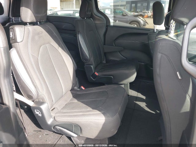 45105809 :رقم المزاد ، 2C4RC1FG3JR356717 vin ، 2018 Chrysler Pacifica Touring Plus مزاد بيع