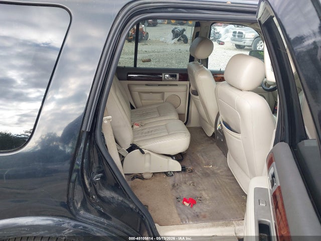 45105814 :رقم المزاد ، 5LMFU27RX4LJ33506 vin ، 2004 Lincoln Navigator مزاد بيع