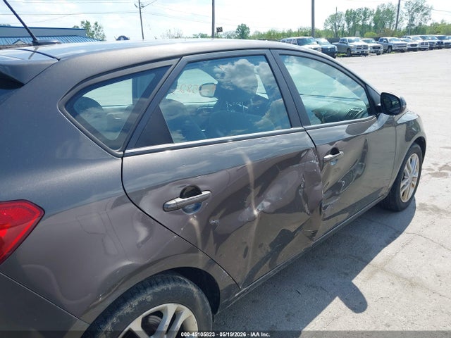 2011 Kia Forte Ex მანქანა იყიდება აუქციონზე, vin: KNAFU5A26B5430260, აუქციონის ნომერი: 45105823