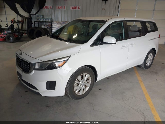 45105827 :رقم المزاد ، KNDMA5C12J6388816 vin ، 2018 Kia Sedona L مزاد بيع