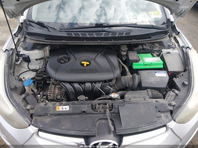 Продажа на аукционе авто 2015 Hyundai Elantra Se, vin: KMHDH4AE4FU320639, номер лота: 45105871