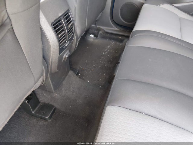 45105913 :رقم المزاد ، 1FMCU0GD7JUA63094 vin ، 2018 Ford Escape Se مزاد بيع