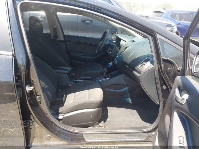 45106008 :رقم المزاد ، 3KPFK4A77JE234362 vin ، 2018 Kia Forte Lx مزاد بيع