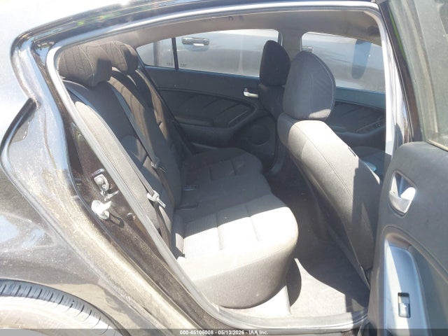 45106008 :رقم المزاد ، 3KPFK4A77JE234362 vin ، 2018 Kia Forte Lx مزاد بيع