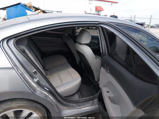 2017 Hyundai Elantra Se მანქანა იყიდება აუქციონზე, vin: KMHD74LF2HU081006, აუქციონის ნომერი: 45106011