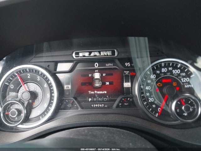 45106057 :رقم المزاد ، 1C6RREDT5LN277479 vin ، 2020 Ram 1500 Laramie  4x2 6'4 Box مزاد بيع
