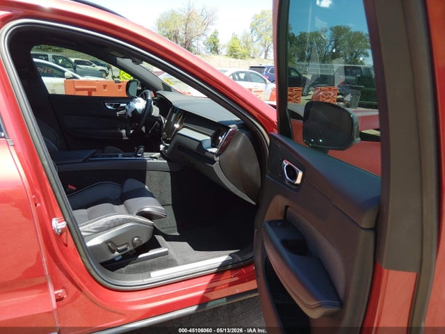 Продажа на аукционе авто 2022 Volvo Xc60 B5 R-design, vin: YV4L12RM3N1075267, номер лота: 45106060