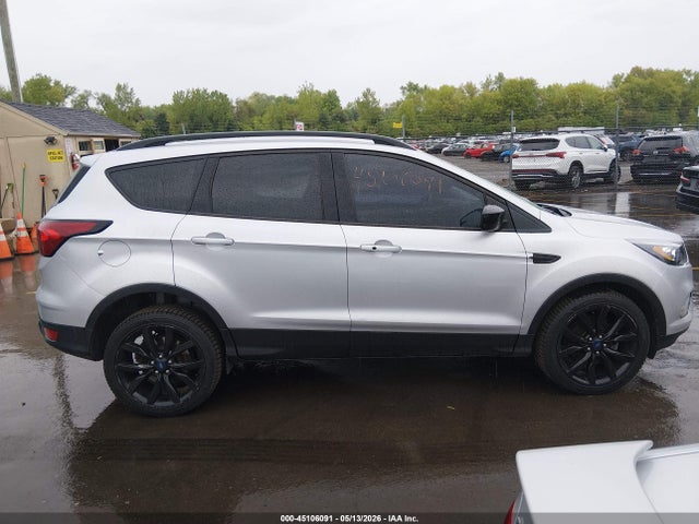 Продаж на аукціоні авто 2019 Ford Escape Se, vin: 1FMCU0GD6KUB29409, номер лоту: 45106091