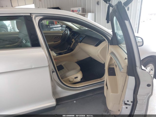 1FAHP2D81KG111912 Ford TAURUS SE