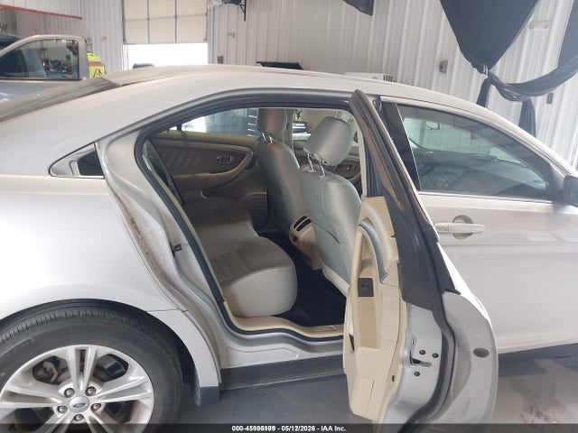 1FAHP2D81KG111912 Ford TAURUS SE
