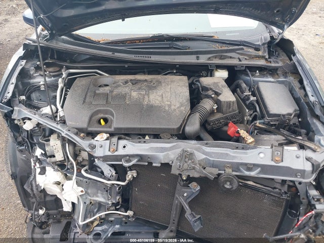 2T1BURHE1HC896330 Toyota COROLLA LE