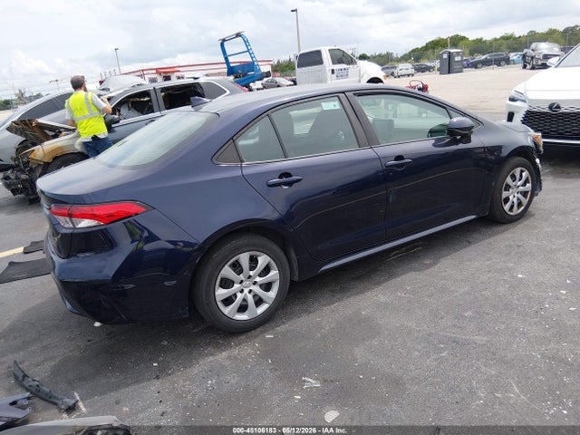 2022 Toyota Corolla Le მანქანა იყიდება აუქციონზე, vin: 5YFEPMAE7NP284064, აუქციონის ნომერი: 45106183