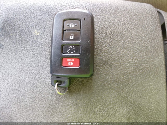 Aukcja sprzedaży 2017 Toyota Rav4 Platinum, vin: 2T3DFREVXHW688525, numer aukcji: 45106199