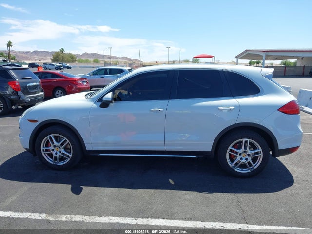 Porsche Cayenne Platinum Edition 2014 WP1AA2A28ELA93187 Image 14