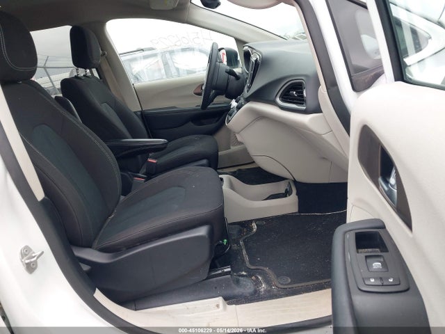 45106229 :رقم المزاد ، 2C4RC1CG5PR568497 vin ، 2023 Chrysler Voyager Lx مزاد بيع