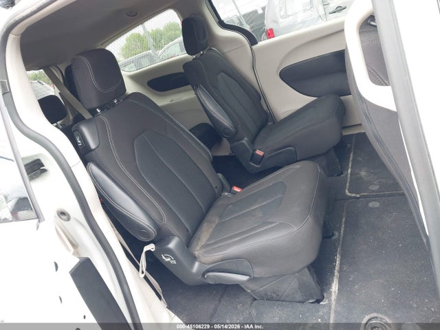 45106229 :رقم المزاد ، 2C4RC1CG5PR568497 vin ، 2023 Chrysler Voyager Lx مزاد بيع