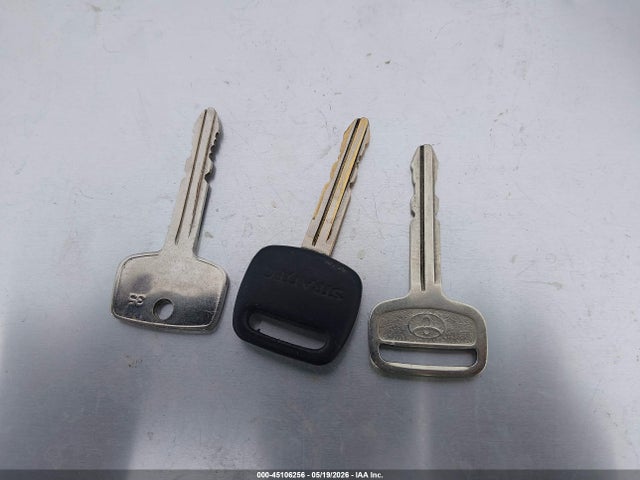 45106256 :رقم المزاد ، 5TBRT34161S194852 vin ، 2001 Toyota Tundra Sr5 V8 مزاد بيع