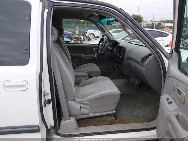45106256 :رقم المزاد ، 5TBRT34161S194852 vin ، 2001 Toyota Tundra Sr5 V8 مزاد بيع